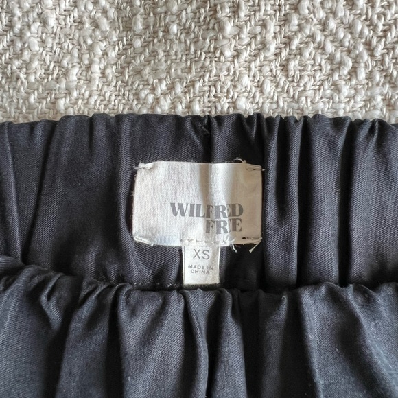 Aritzia Wilfred Free Black Shorts - XS - Picture 4 of 6